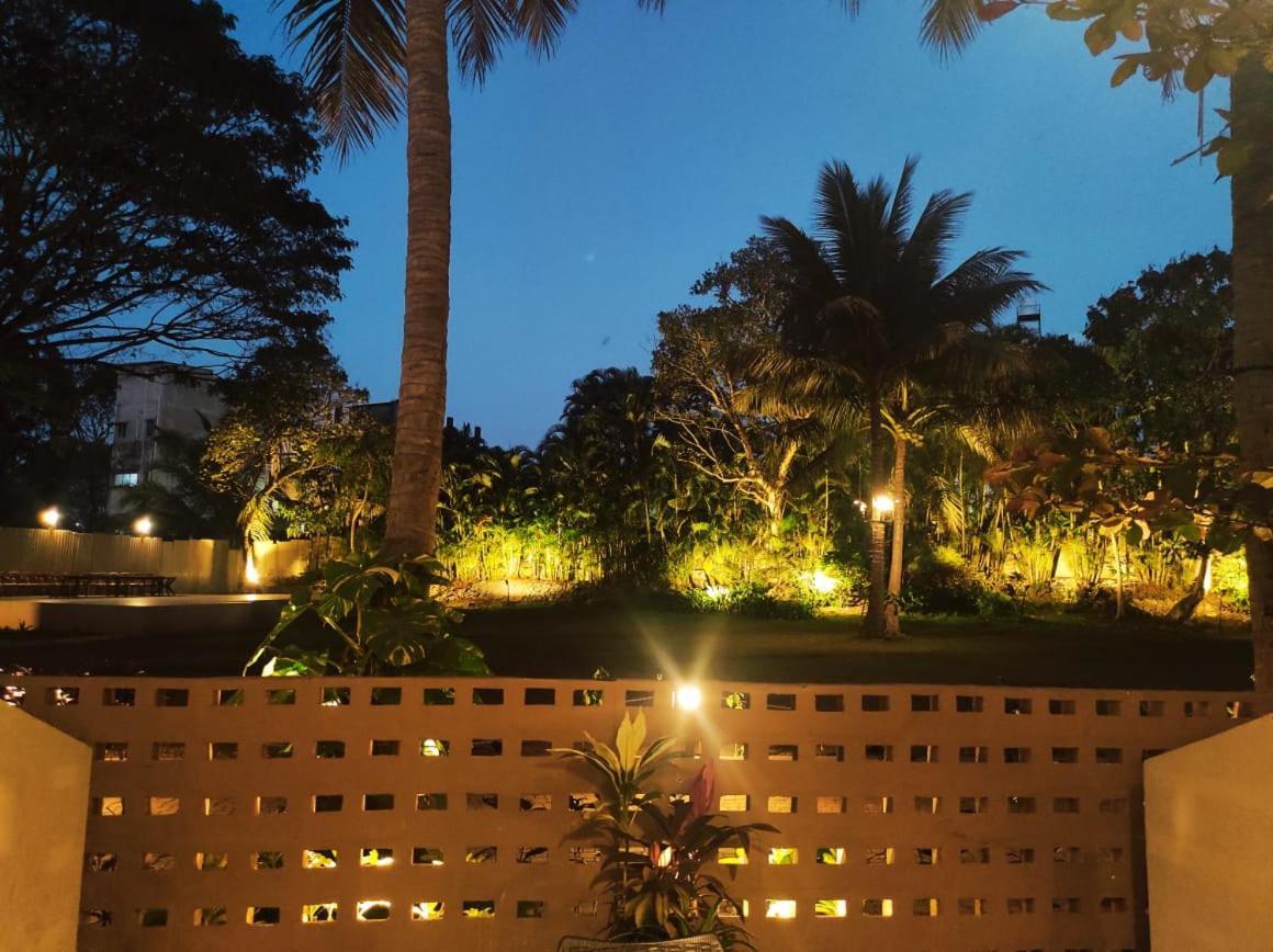 The Pavillion Hotel Kolhapur Esterno foto