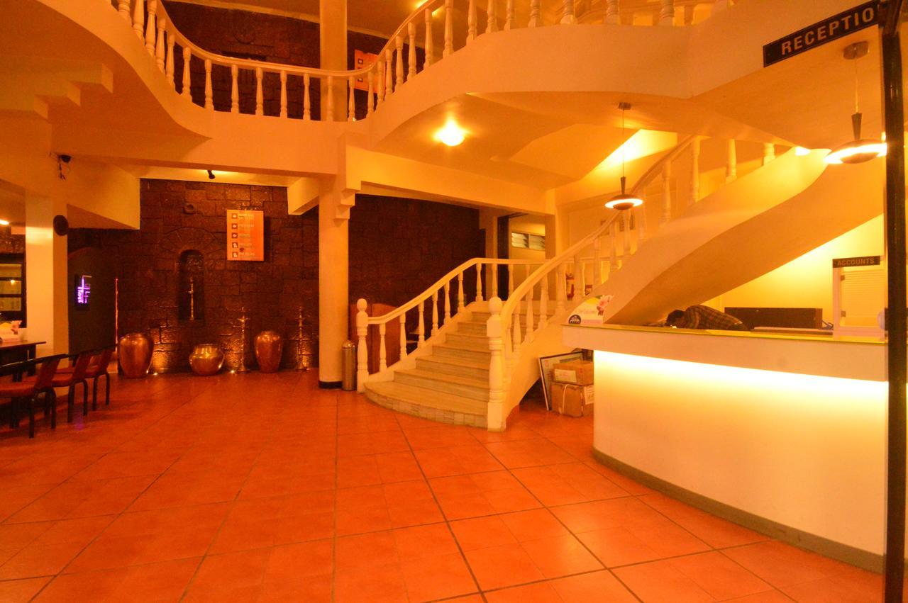 The Pavillion Hotel Kolhapur Esterno foto