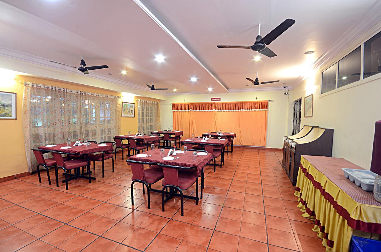 The Pavillion Hotel Kolhapur Esterno foto